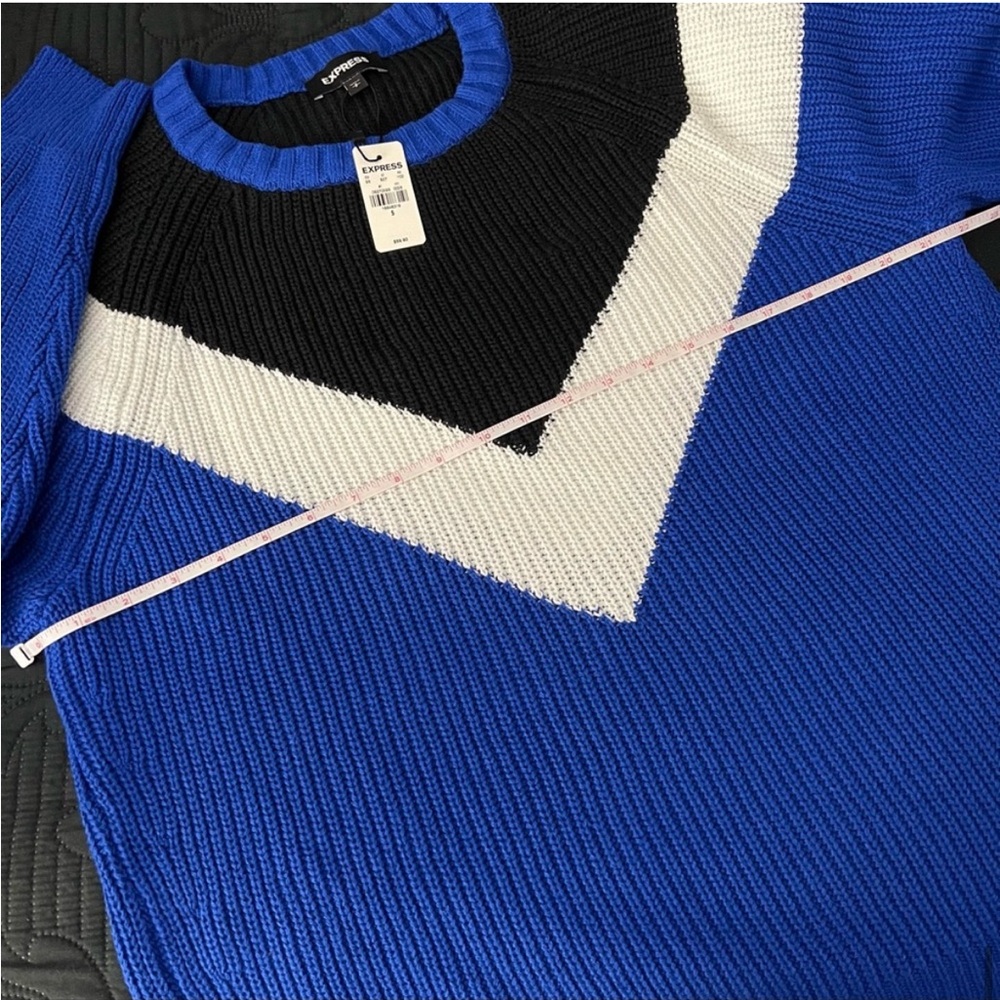 Express Black, Blue, & White Crewneck Chevron Shaker Knit Oversized Sweater, Sm - Picture 9 of 11